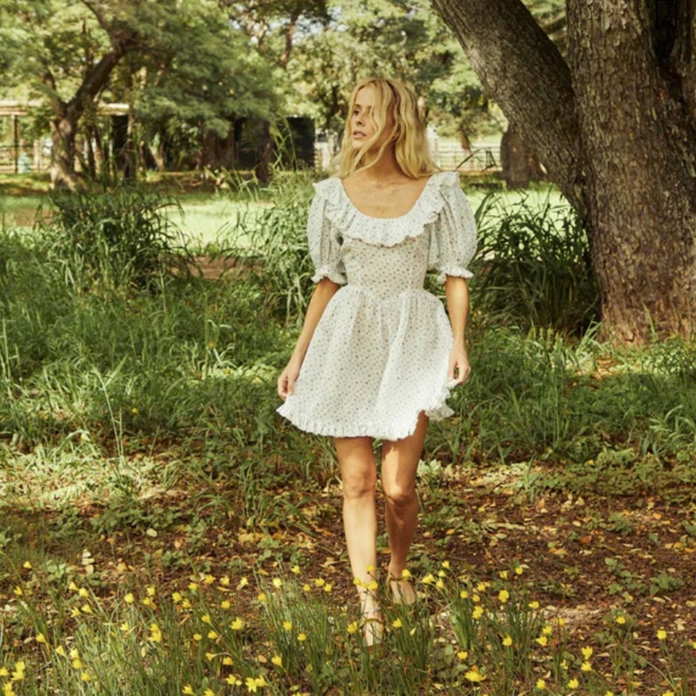 Doen White Floral Blume Peasant Babydoll Dress